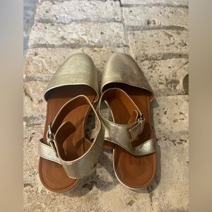 Fitflop Cova Gold Sandals